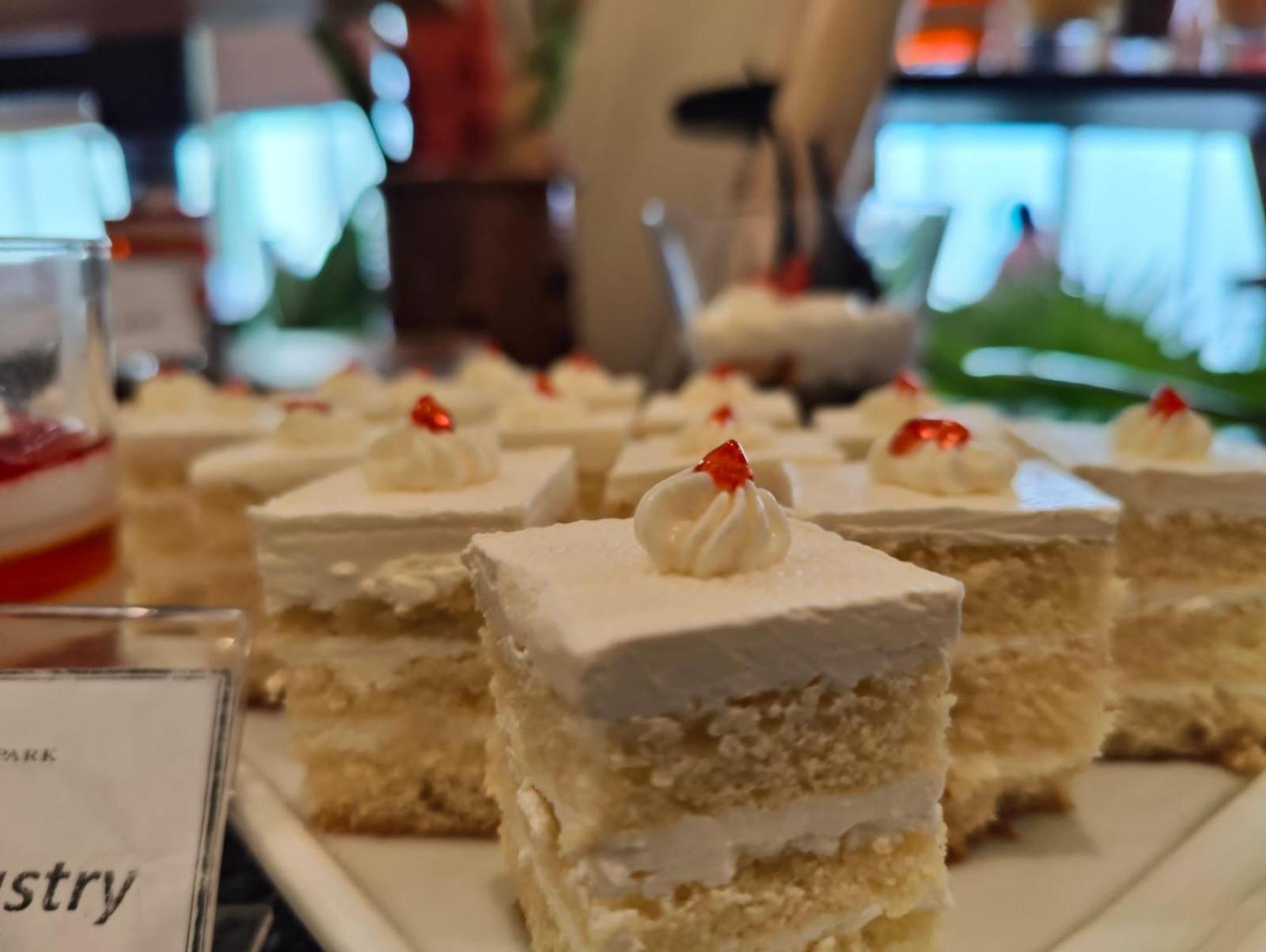 Hotel Grand Park Barishal Zewnętrze zdjęcie