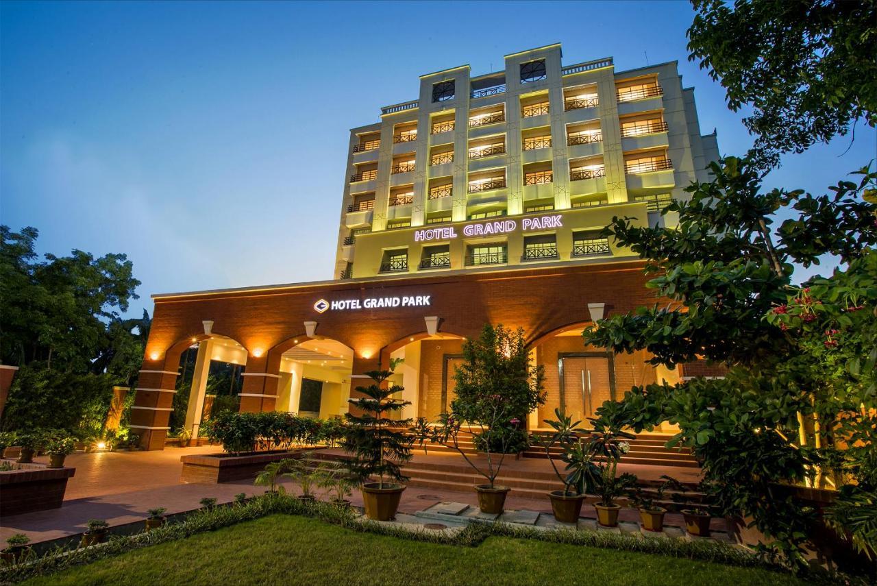 Hotel Grand Park Barishal Zewnętrze zdjęcie